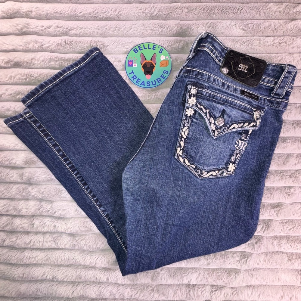 Miss Me Jeans Women's 30 x26 Boyfriend Capri Floral Rhinestone Flap‎ Pockets Y2K